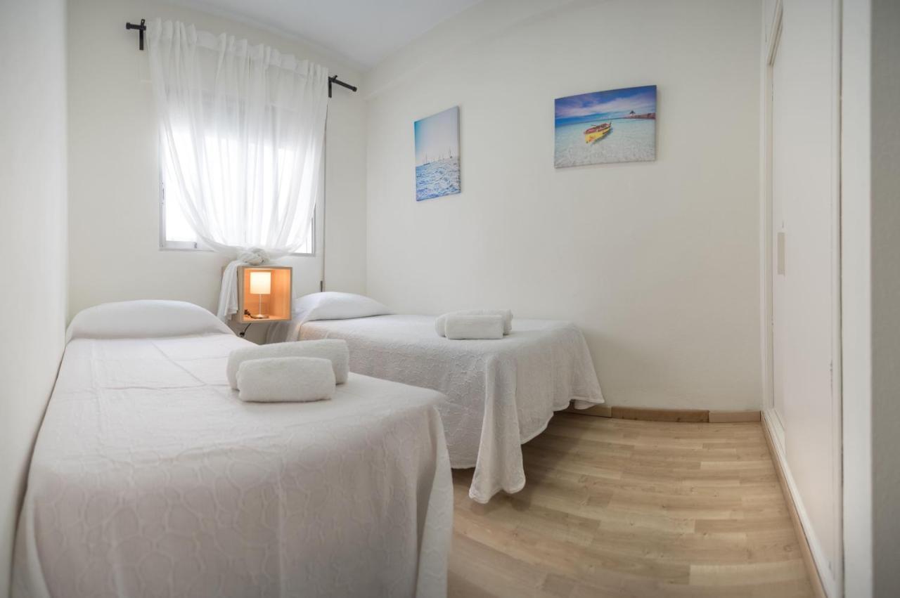 Delfín Playa Basic Ha Apartment Cádiz Exterior foto