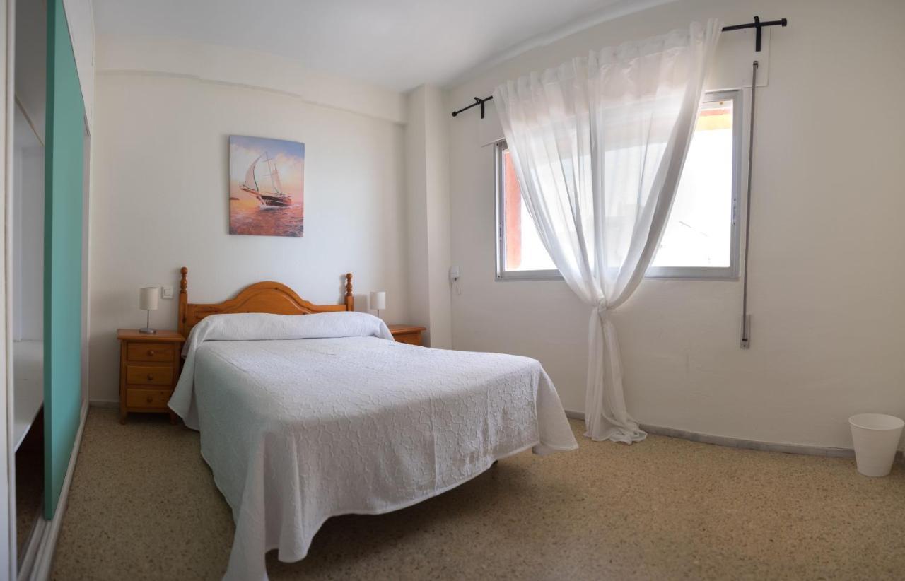 Delfín Playa Basic Ha Apartment Cádiz Exterior foto